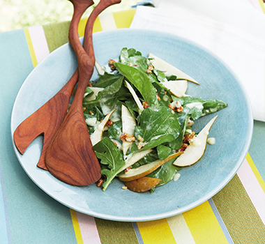 Salads recipes for the BBQ - Rocket, pear and walnut salad