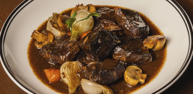 Bistro Papillon's boeuf Bourguignon