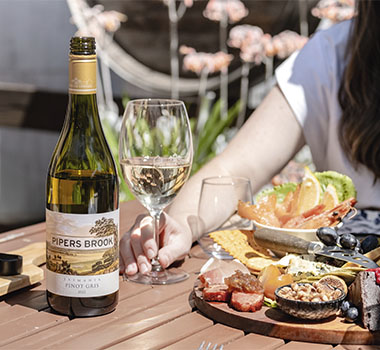 Weekenders Guide to Northern Tasmania - Pipers Brook Vineyard