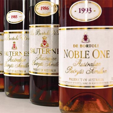 Discover Botrytis Semillon with De Bortoli