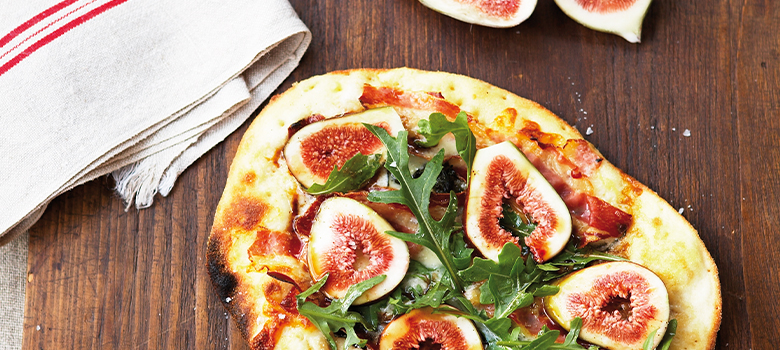 Gorgonzola, Fig and pancetta pizza