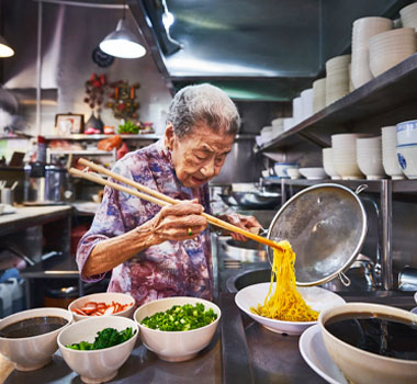 The food scene in Singapore