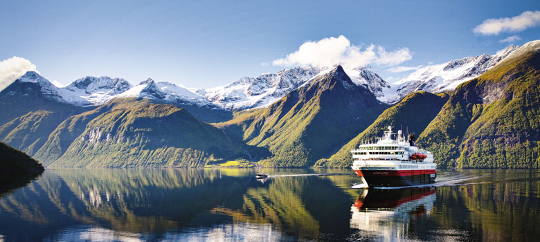 Cruise Norway with Hurtigruten