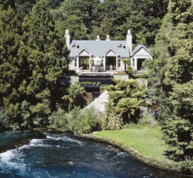 Discover New Zealand's North Island with Avis