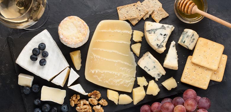 How to Make an Amazing Cheese Board in No Time at All