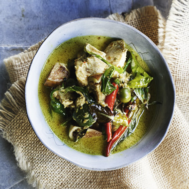 Sujet Saenkham’s Green Curry Chicken thumb