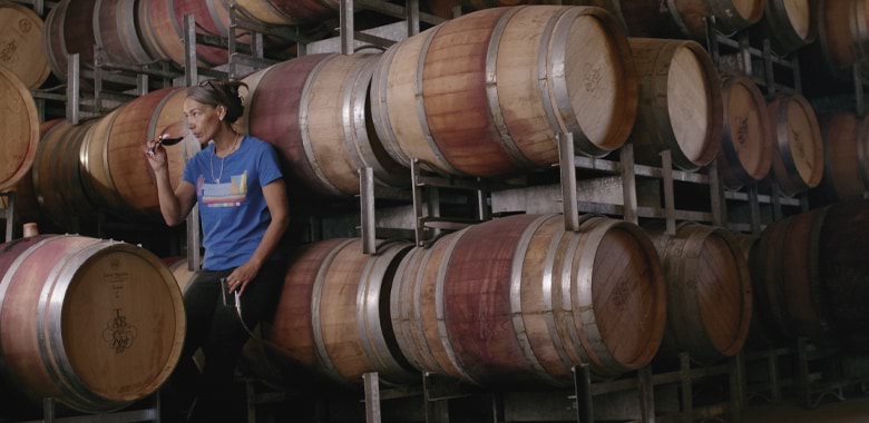 Narelle King of Tar and Roses